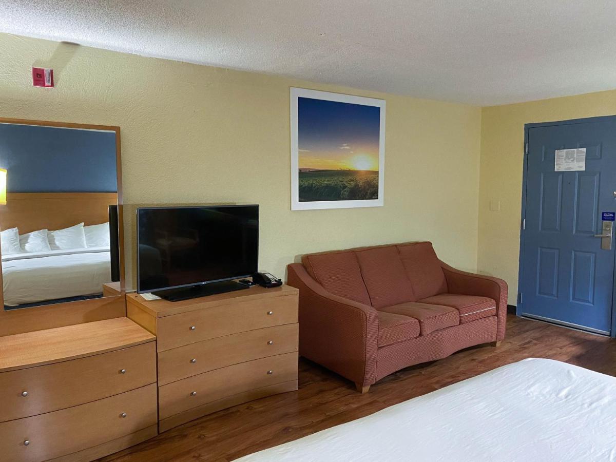 Motel 6 Savannah Ga Gateway & I95 Georgetown Екстериор снимка