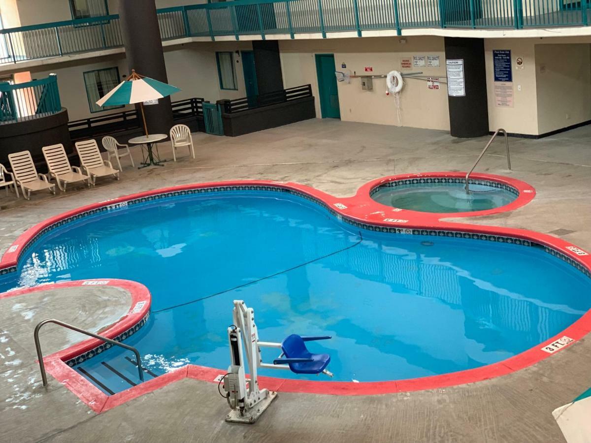 Motel 6 Savannah Ga Gateway & I95 Georgetown Екстериор снимка