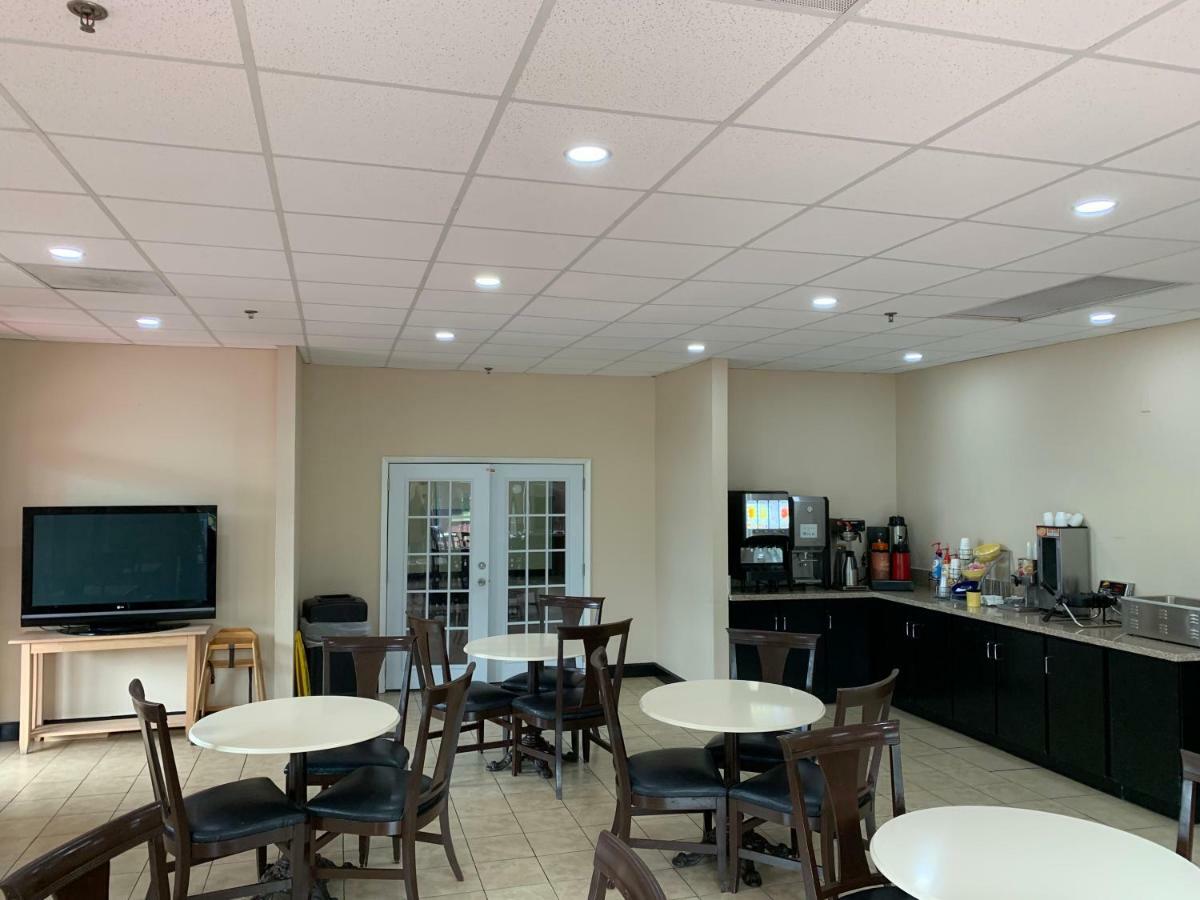 Motel 6 Savannah Ga Gateway & I95 Georgetown Екстериор снимка